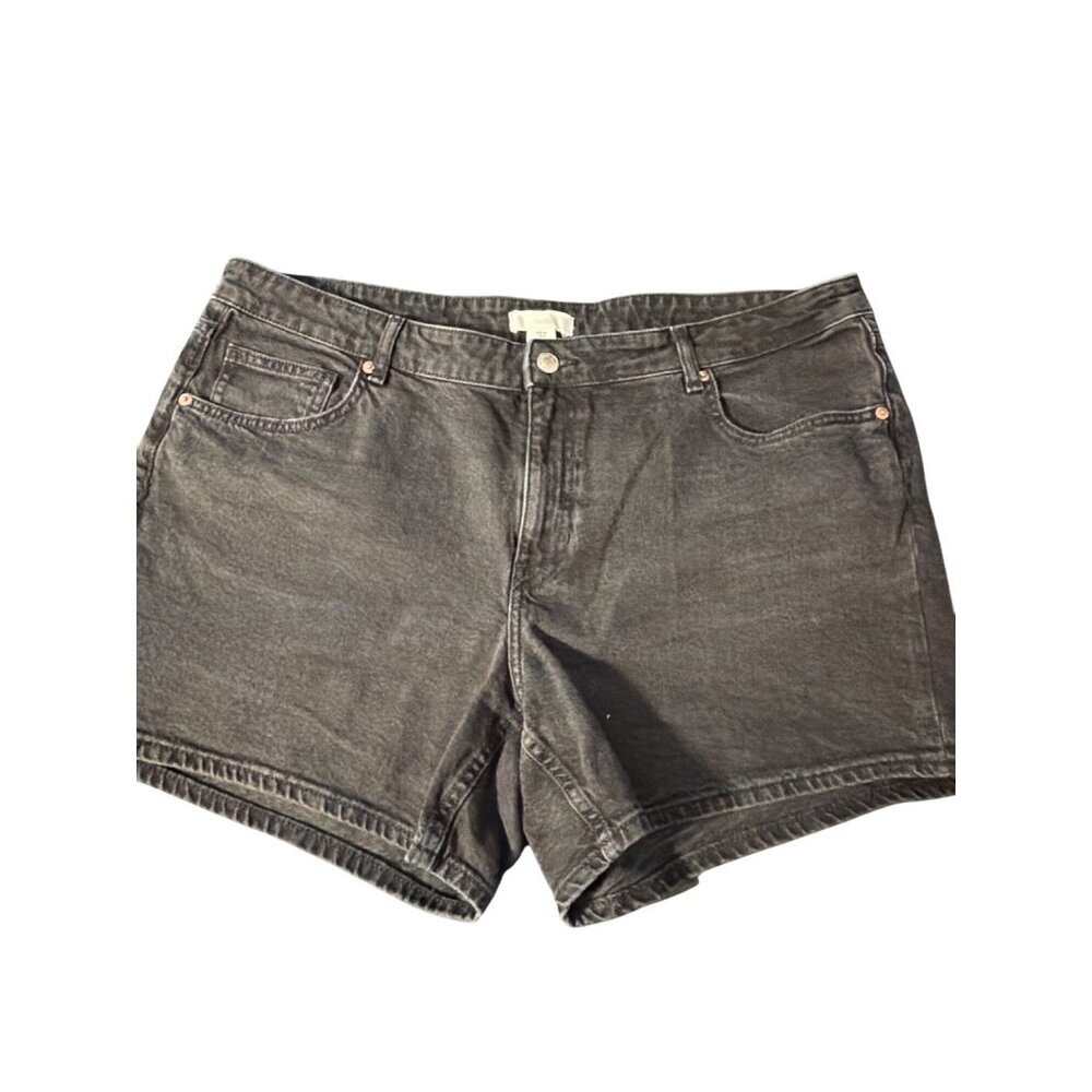 H&M High Waisted Black Denim Shorts Pockets Zip Fly Plus Size 16 Inseam 5"